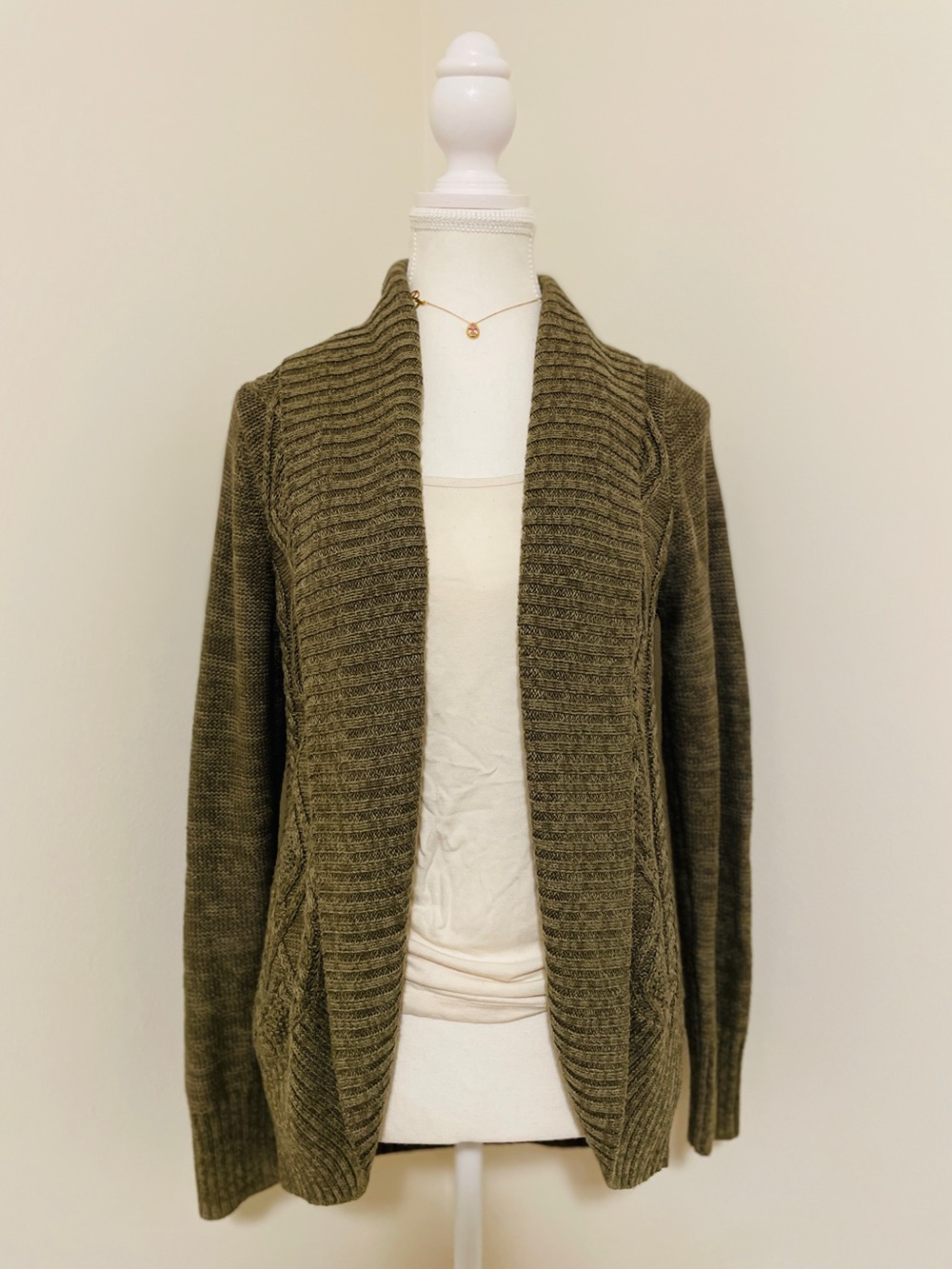 |Mossimo Supply Co| Women’s Olive Green Cocoon Knit Cardigan
